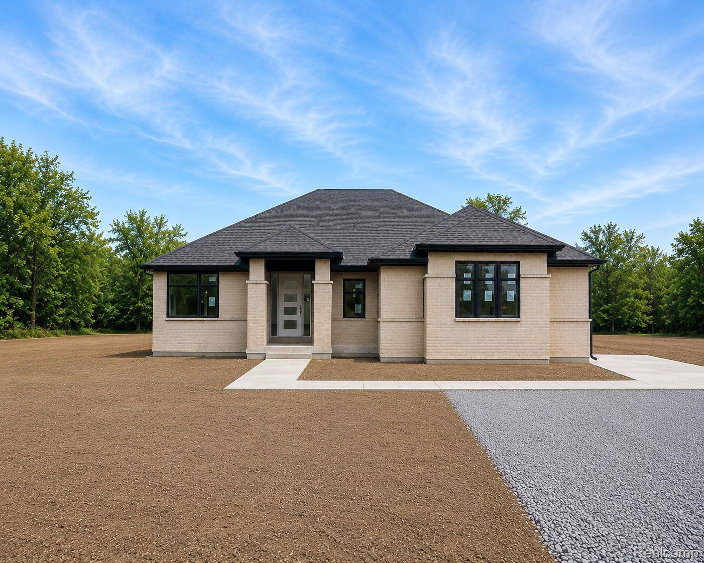 4930 Daisy LN, Almont Township, MI 48003