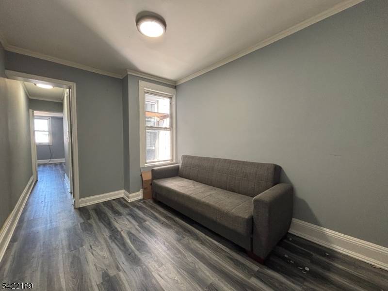 516 E Jersey St, Elizabeth City, NJ 07206