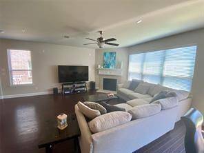 432 Hunt Drive, Lewisville, TX 75067
