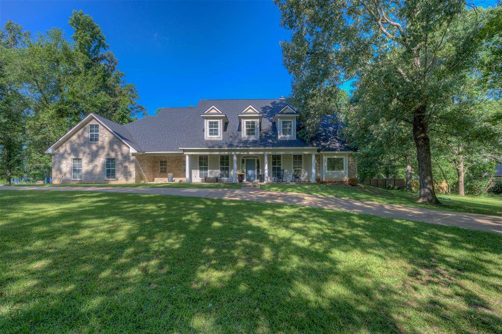 111 Oak Leaf Trail, Benton, LA 71006