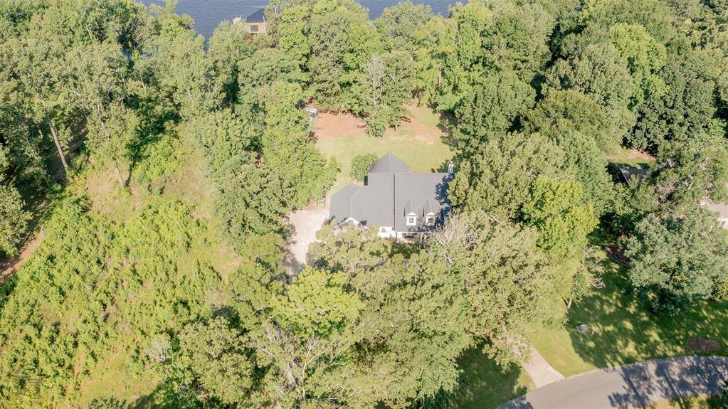 111 Oak Leaf Trail, Benton, LA 71006
