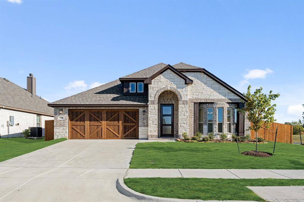 537 Sanctuary Drive, Waxahachie, TX 75165