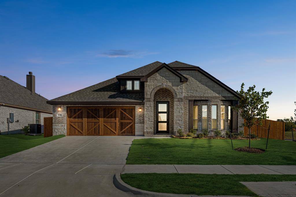 537 Sanctuary Drive, Waxahachie, TX 75165