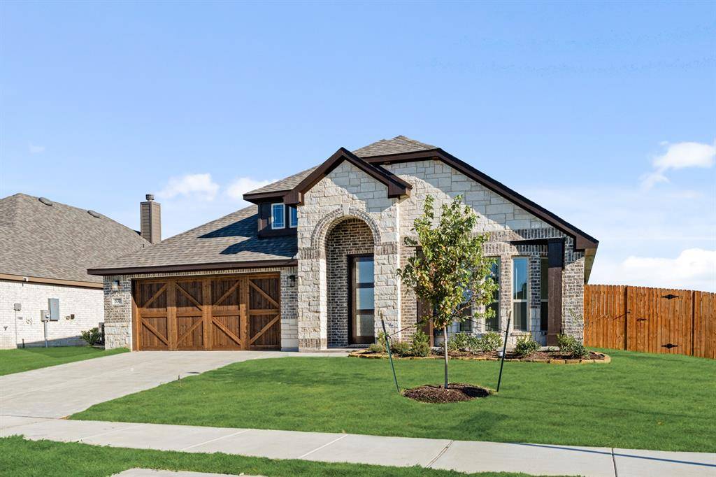 537 Sanctuary Drive, Waxahachie, TX 75165