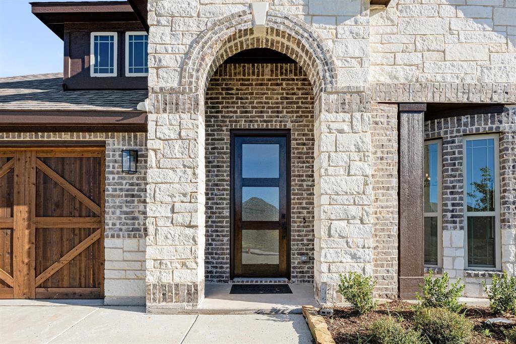 537 Sanctuary Drive, Waxahachie, TX 75165