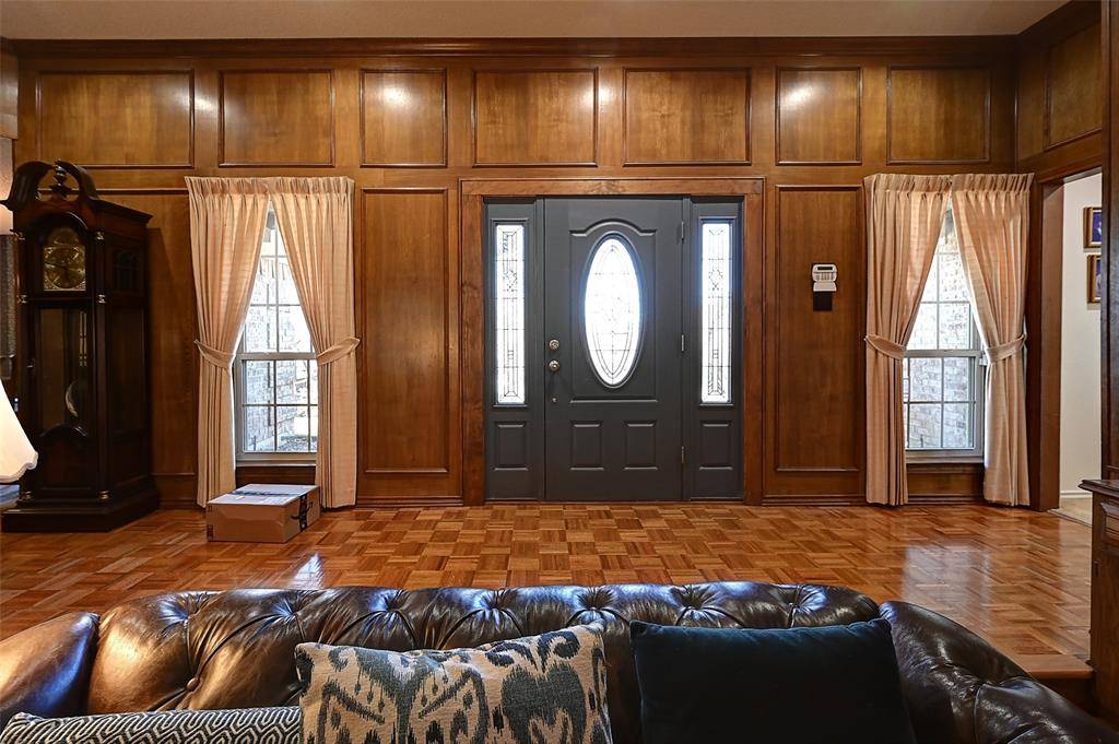 2300 Woodsong Trail, Arlington, TX 76016