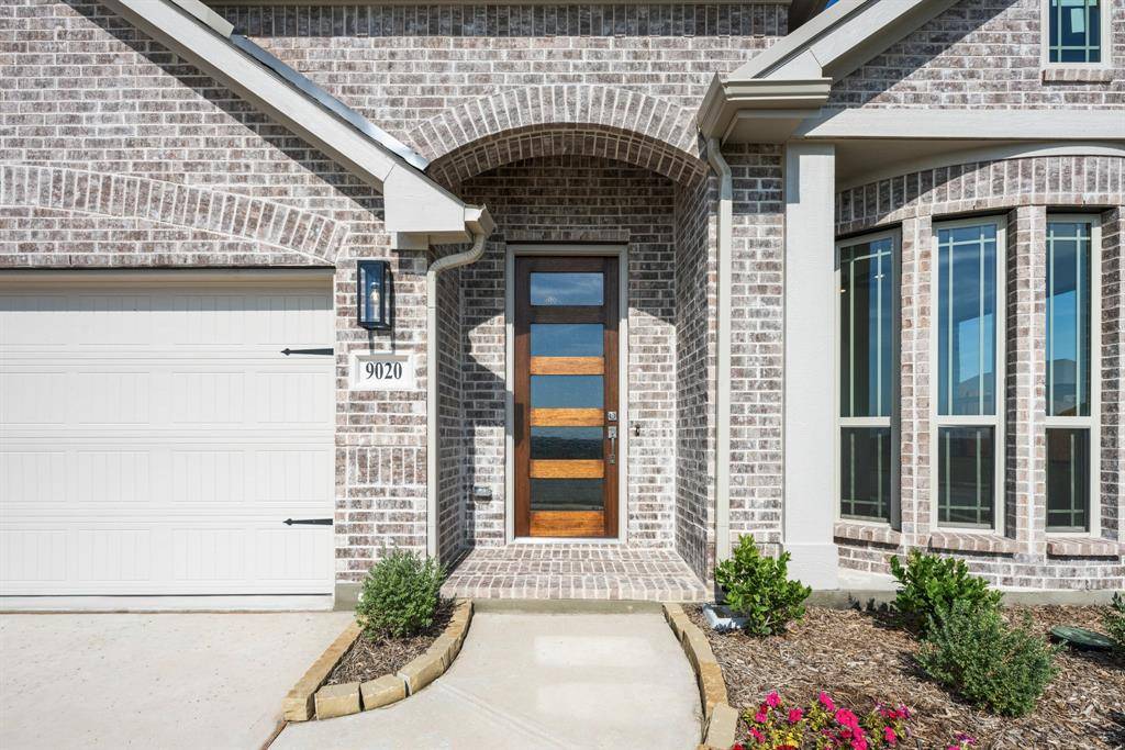 9020 New Ballinger Drive, Denton, TX 76226