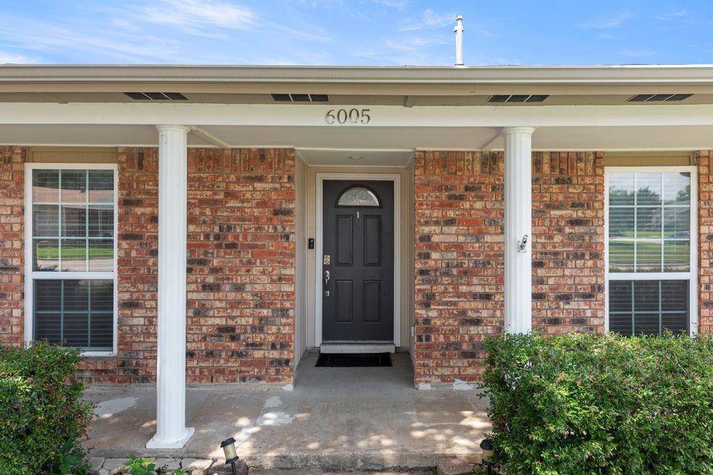 6005 Blair Oaks Drive, The Colony, TX 75056