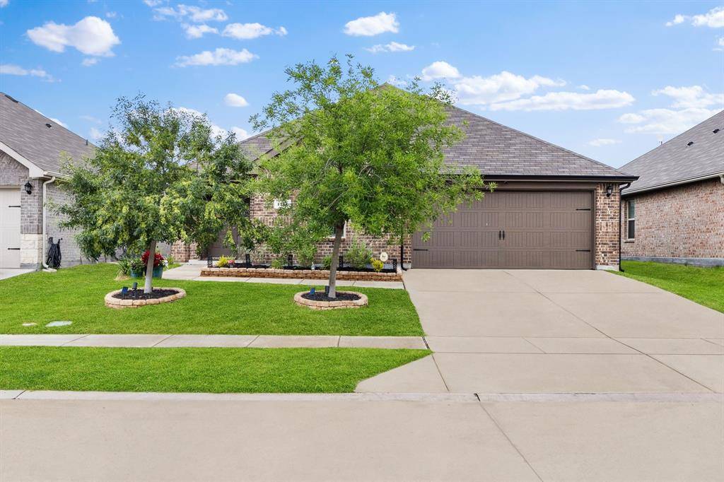 1111 Baldwin Lane, Ennis, TX 75119
