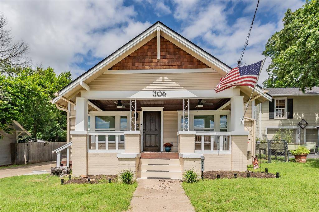 306 Davis Street, Weatherford, TX 76086