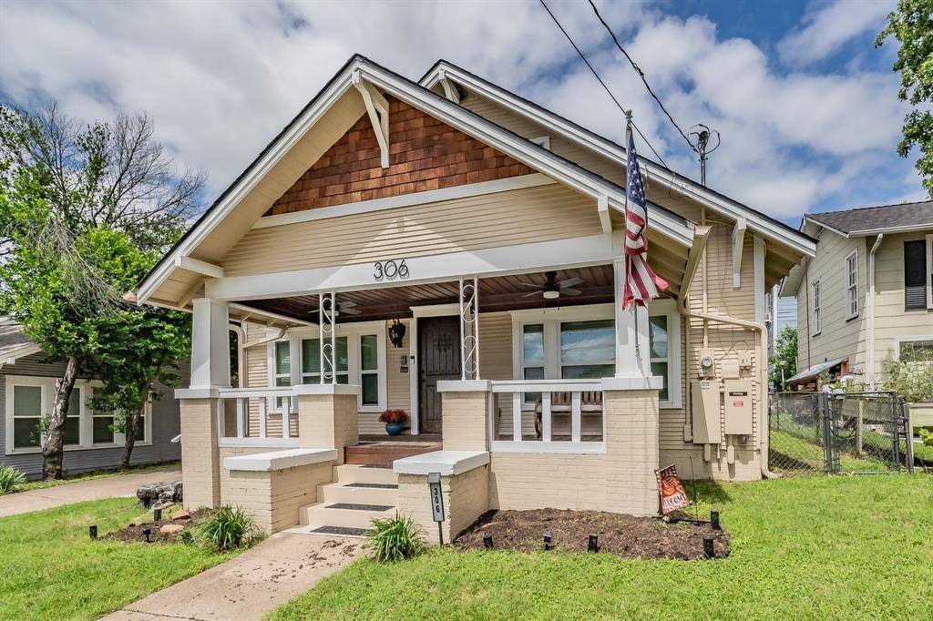 306 Davis Street, Weatherford, TX 76086