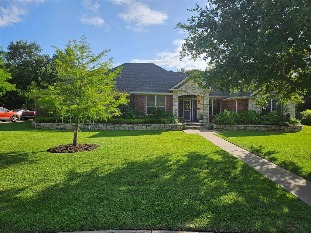 103 Heritage Place, Glen Rose, TX 76043