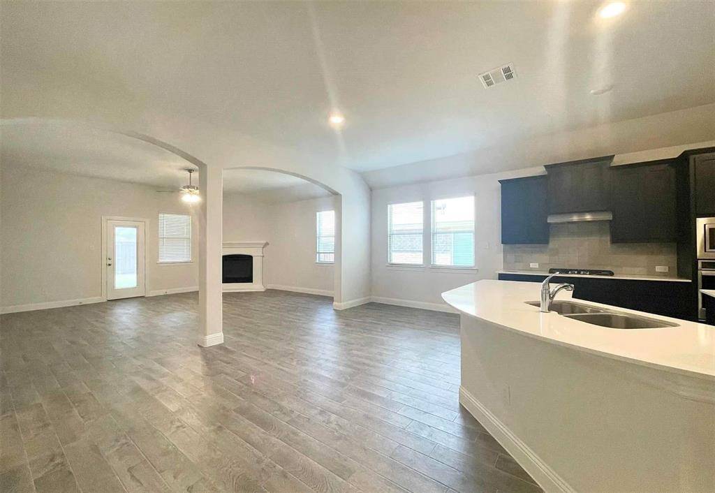 2924 Log Cabin Drive, Celina, TX 75009
