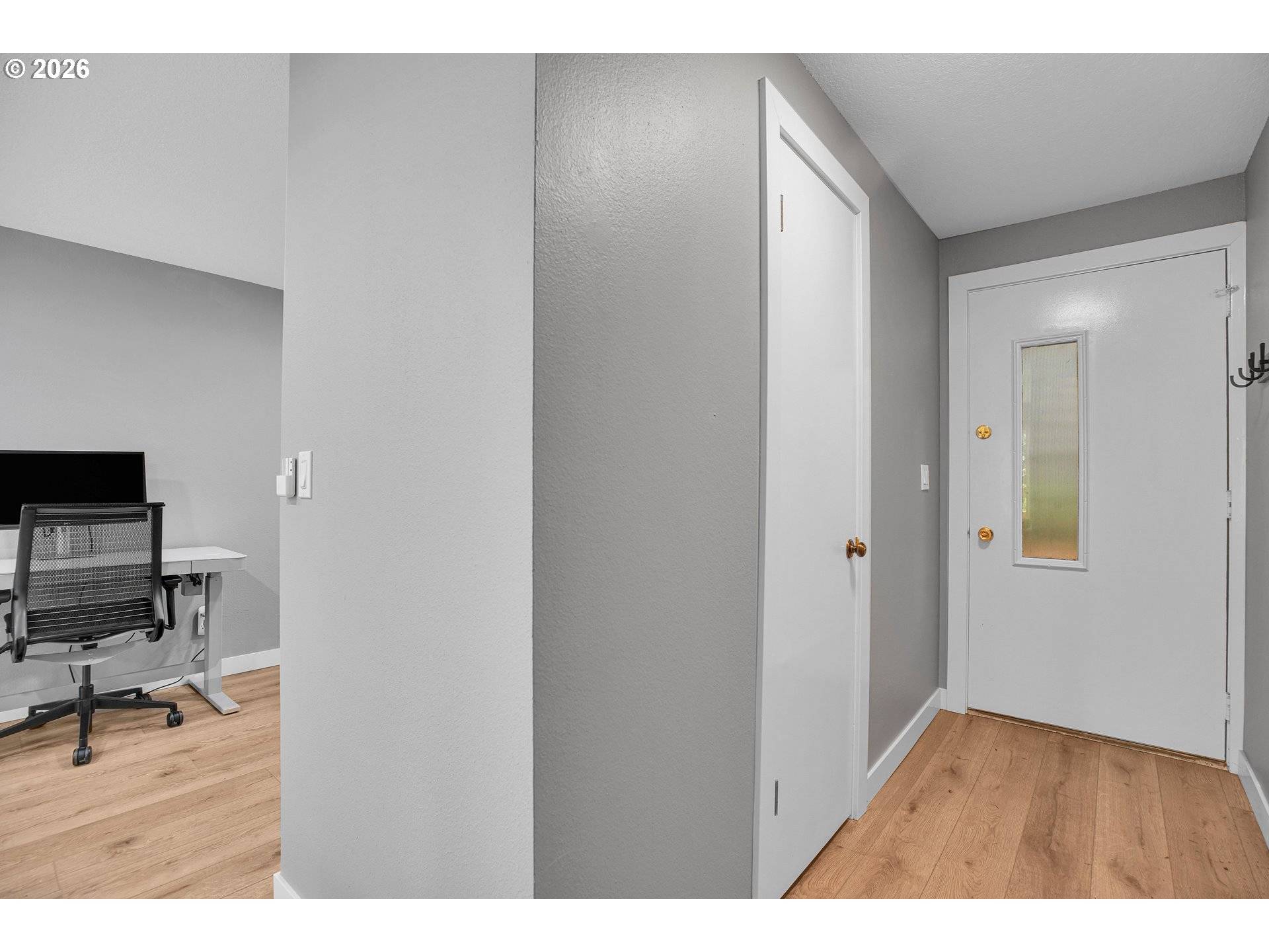 58 CERVANTES CIR #8D, Lake Oswego, OR 97035