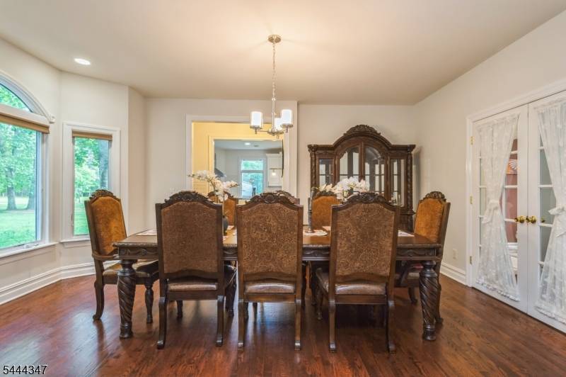 5 Ramapo Ct, Colts Neck Twp., NJ 07722