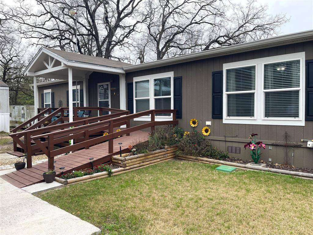 351 Club Lake Rd, Gate 2, Teague, TX 75860