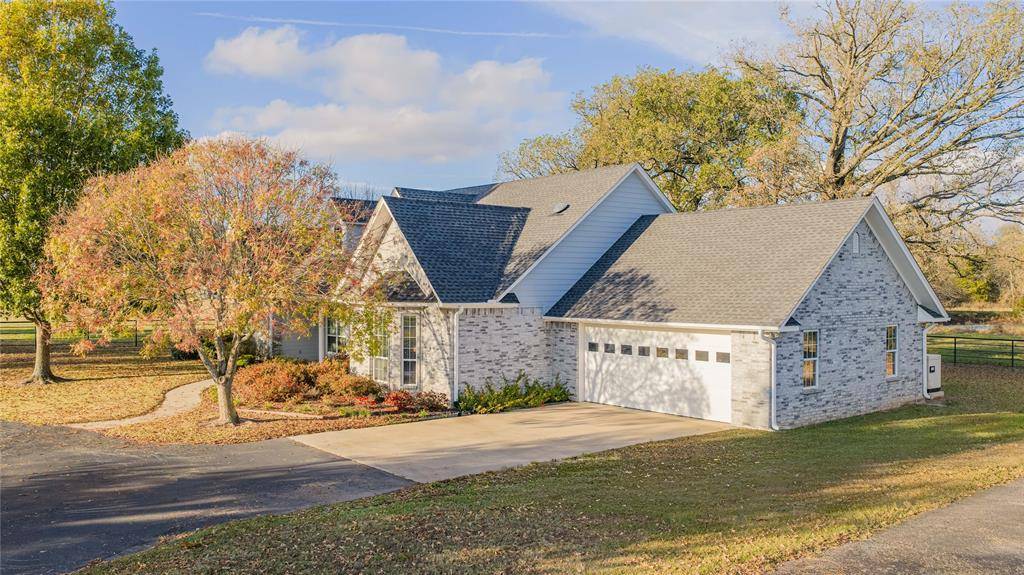 1032 W FM 900, Mount Vernon, TX 75457