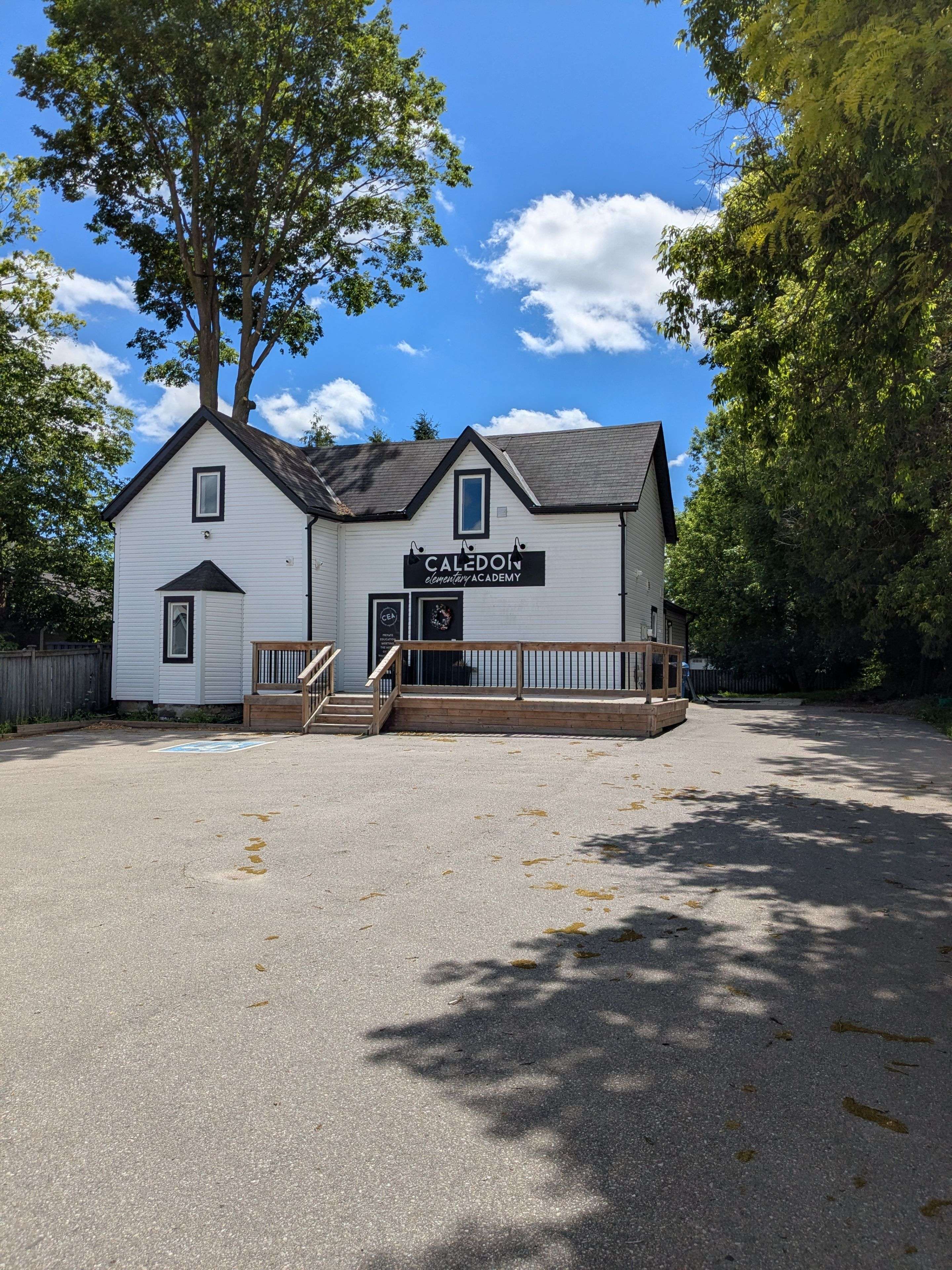 15964 Airport RD N, Caledon, ON L7C 1K5