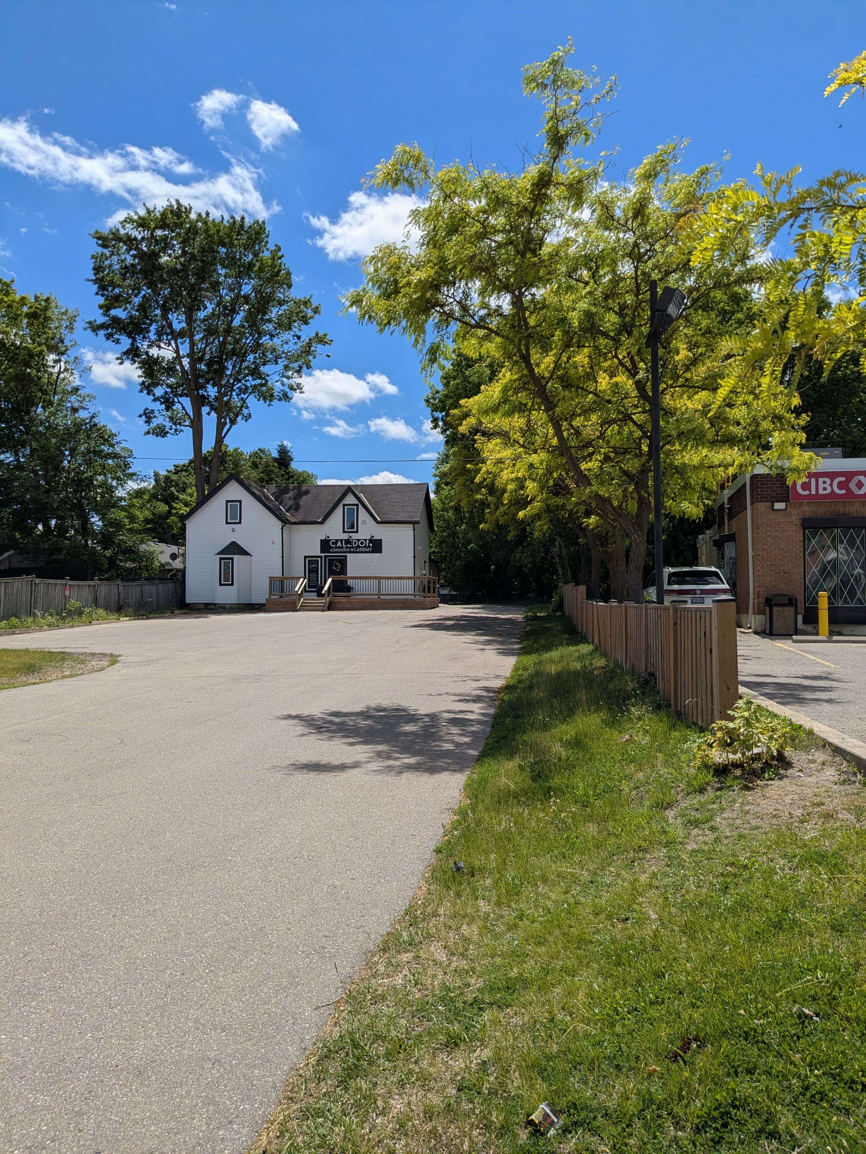 15964 Airport RD N, Caledon, ON L7C 1K5