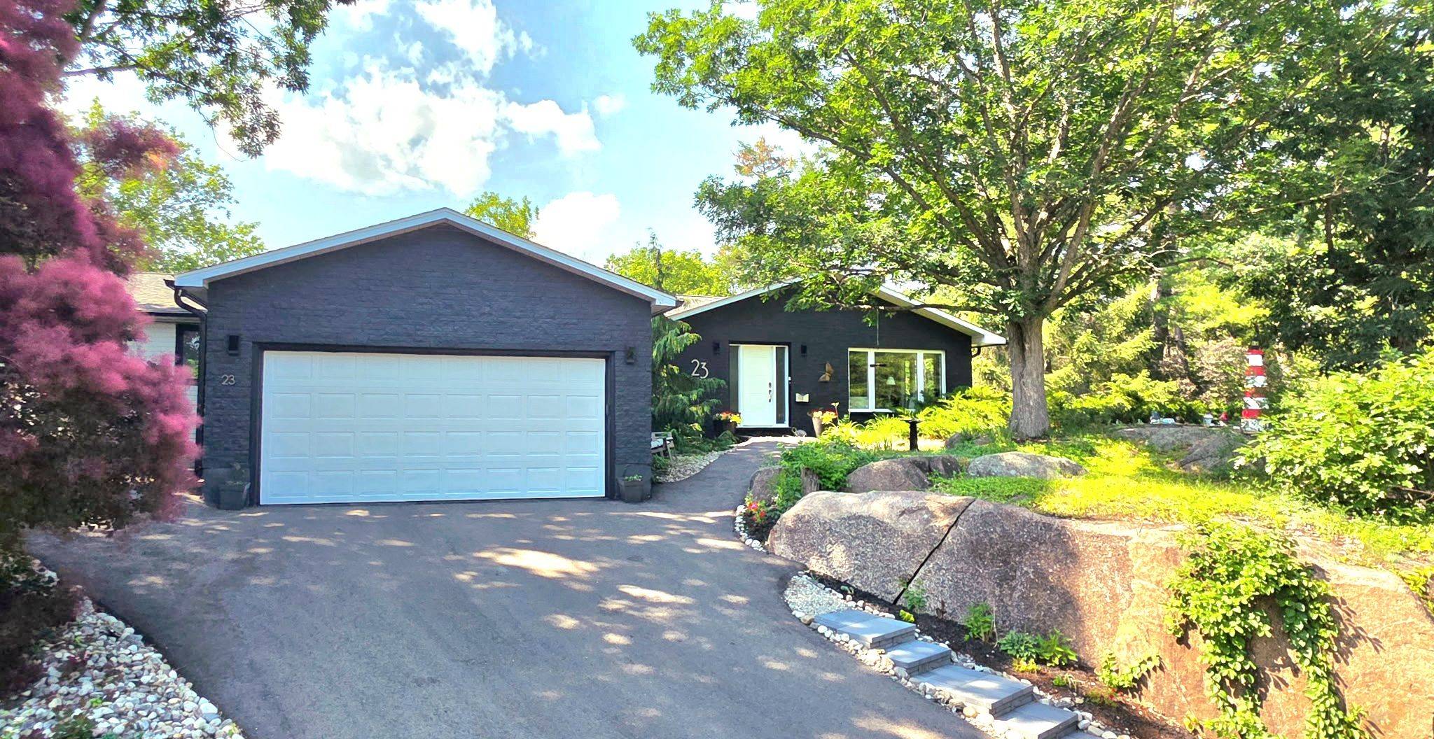 23 Pineview RD, Brockville, ON K6V 6K3