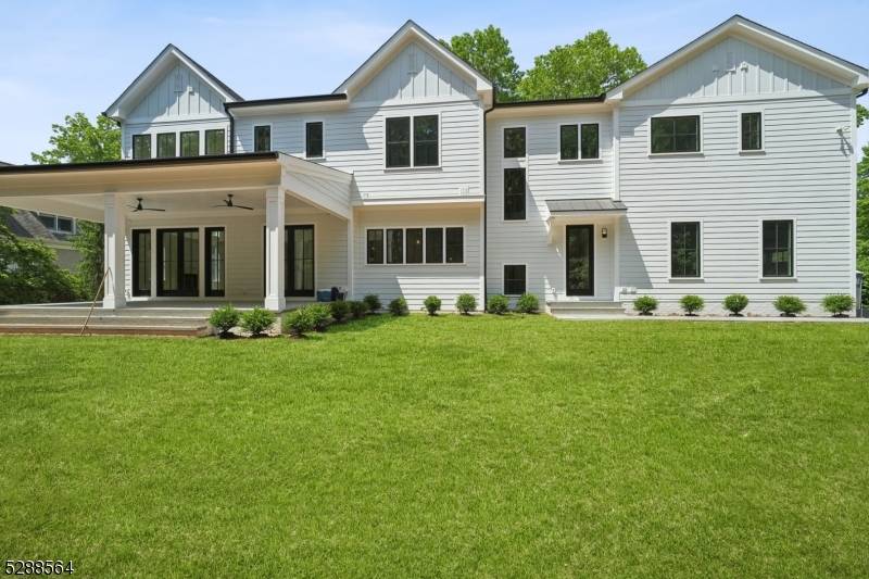 11 Addison Dr, Millburn Twp., NJ 07078