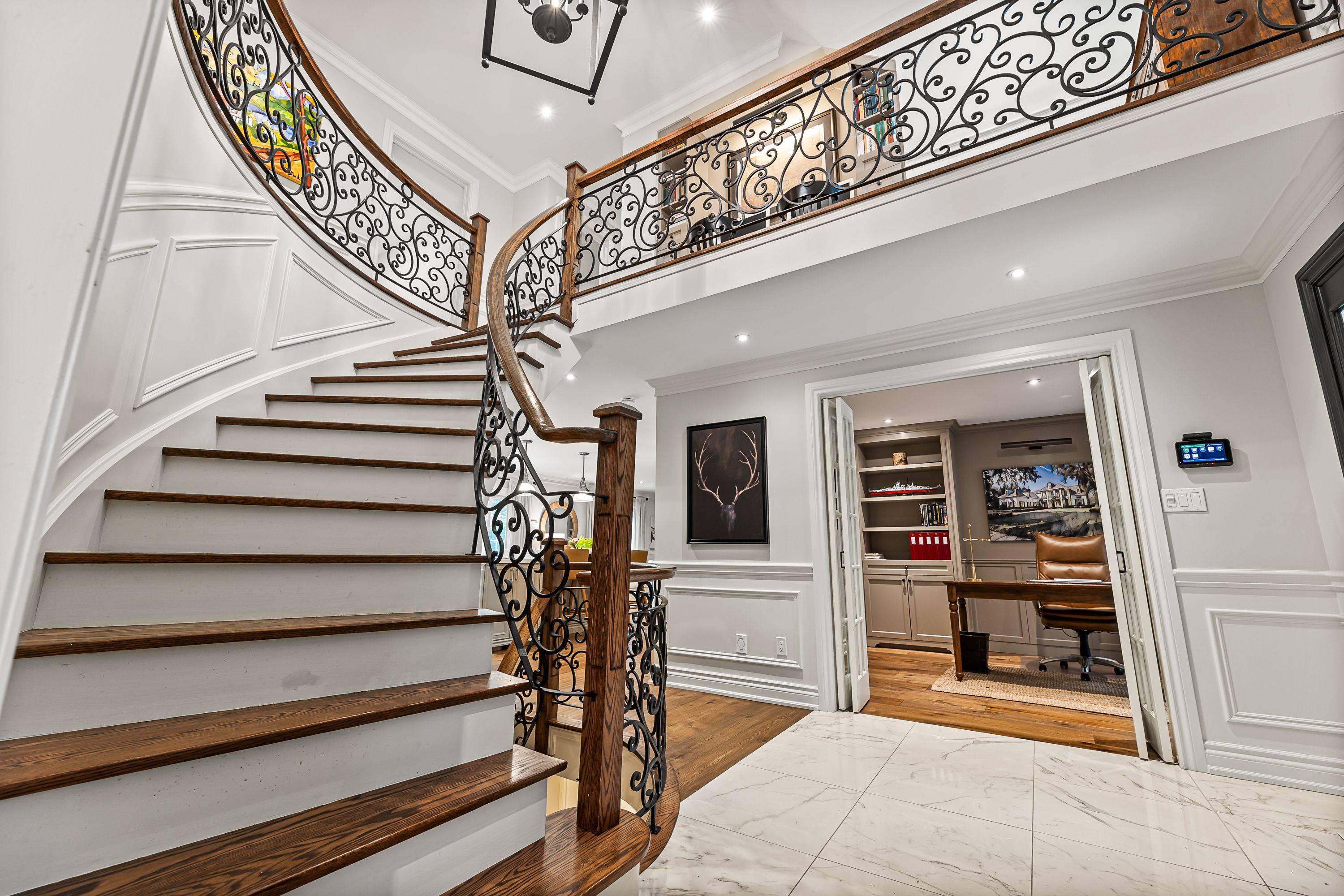 2446 Hammond RD, Mississauga, ON L5K 1T2