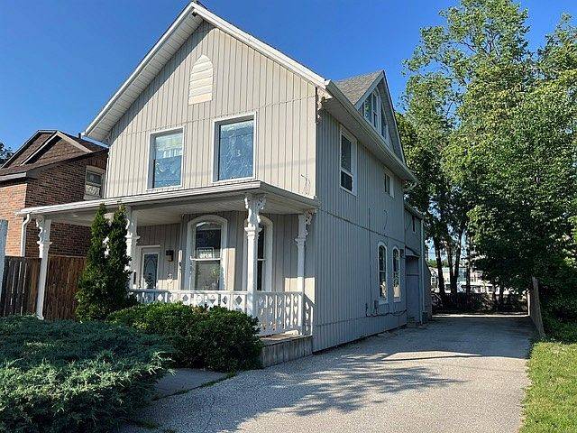 83 Mary ST, Barrie, ON L4N 1T2