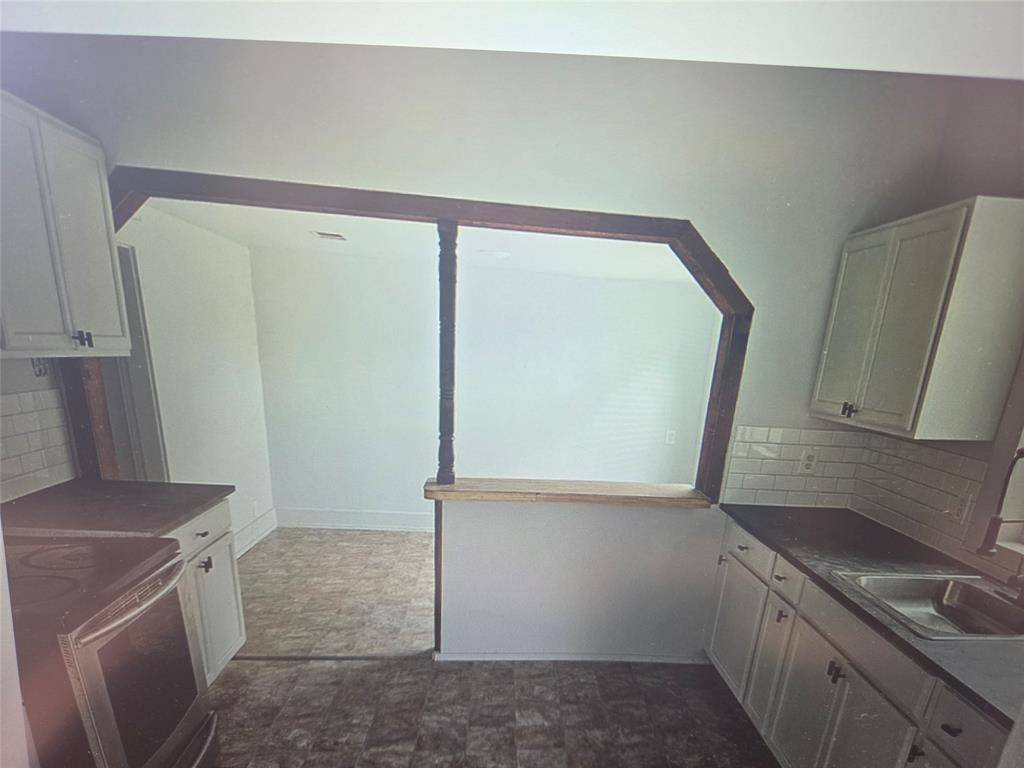 508 Allen Avenue, Bonham, TX 75418