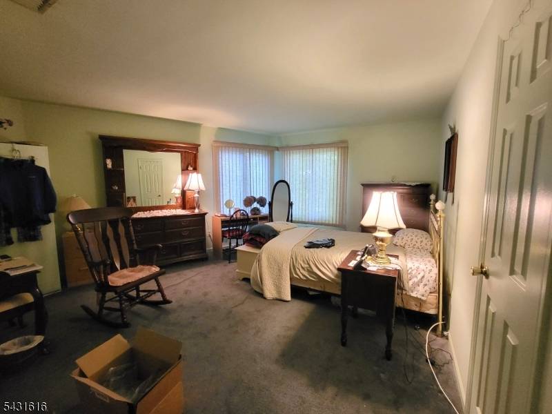 2 Grand Ave #4, Hawthorne Boro, NJ 07506