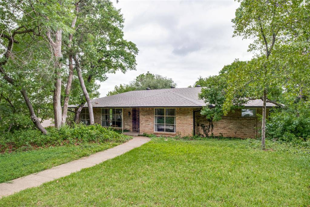1723 Timbergrove Circle, Dallas, TX 75208