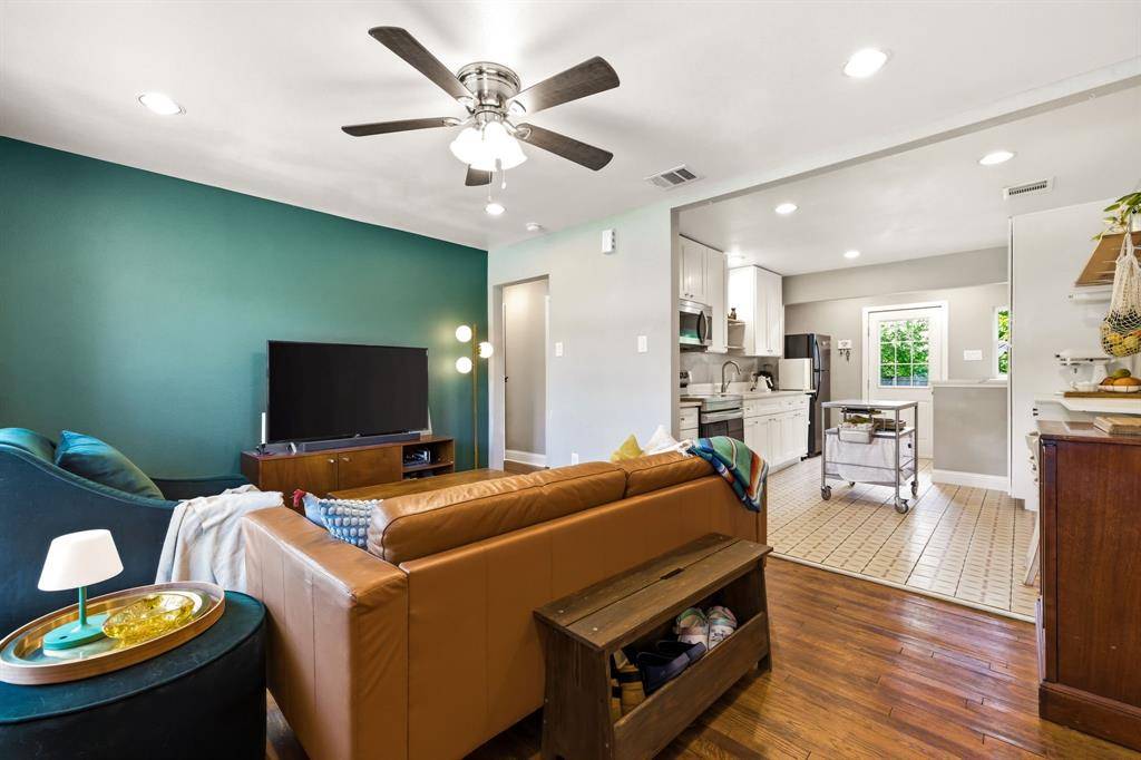 1706 Kirby Road, Carrollton, TX 75006