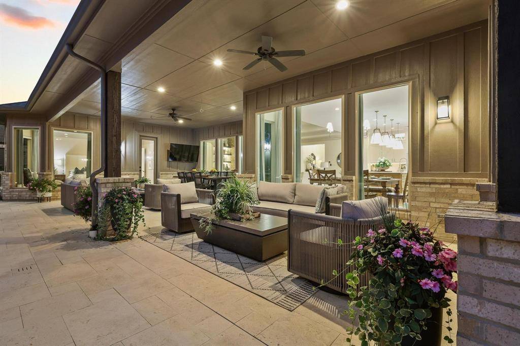 1317 Hunt Road, Gunter, TX 75058