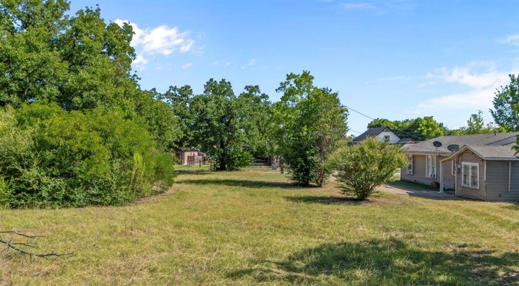 4817 Sunshine Drive, Fort Worth, TX 76105