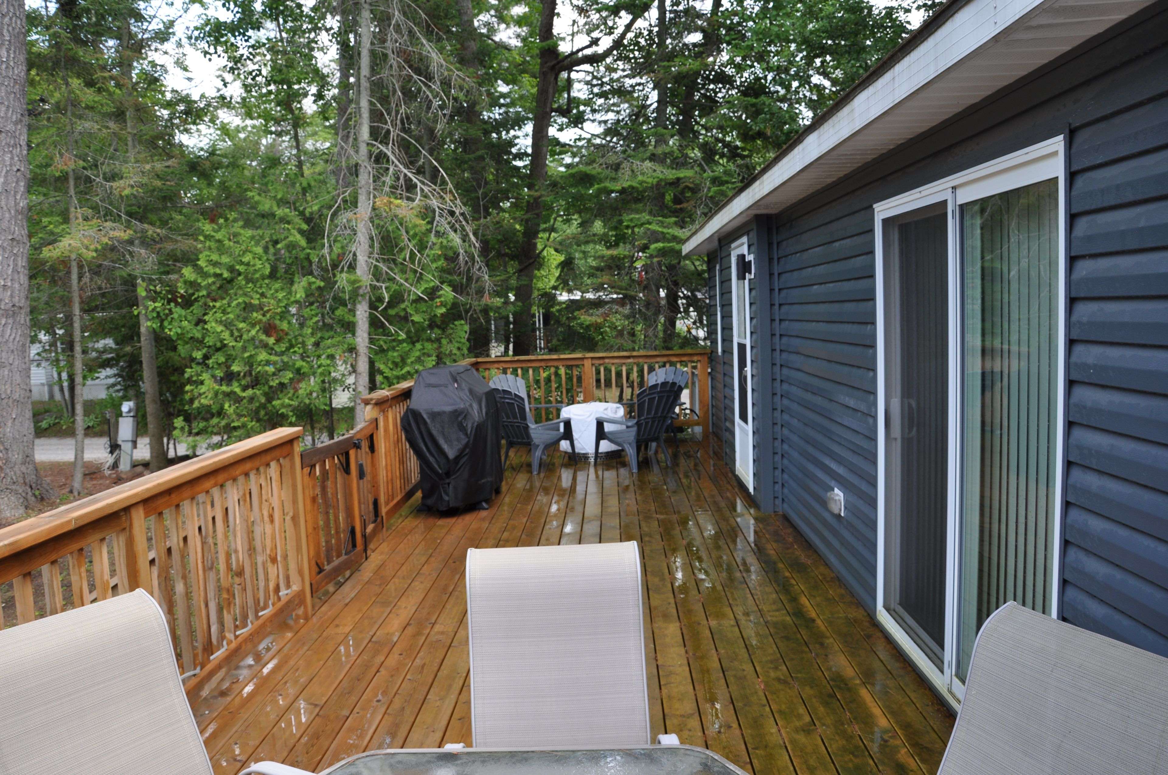85 Theme Park DR #I, Wasaga Beach, ON L9Z 1X7