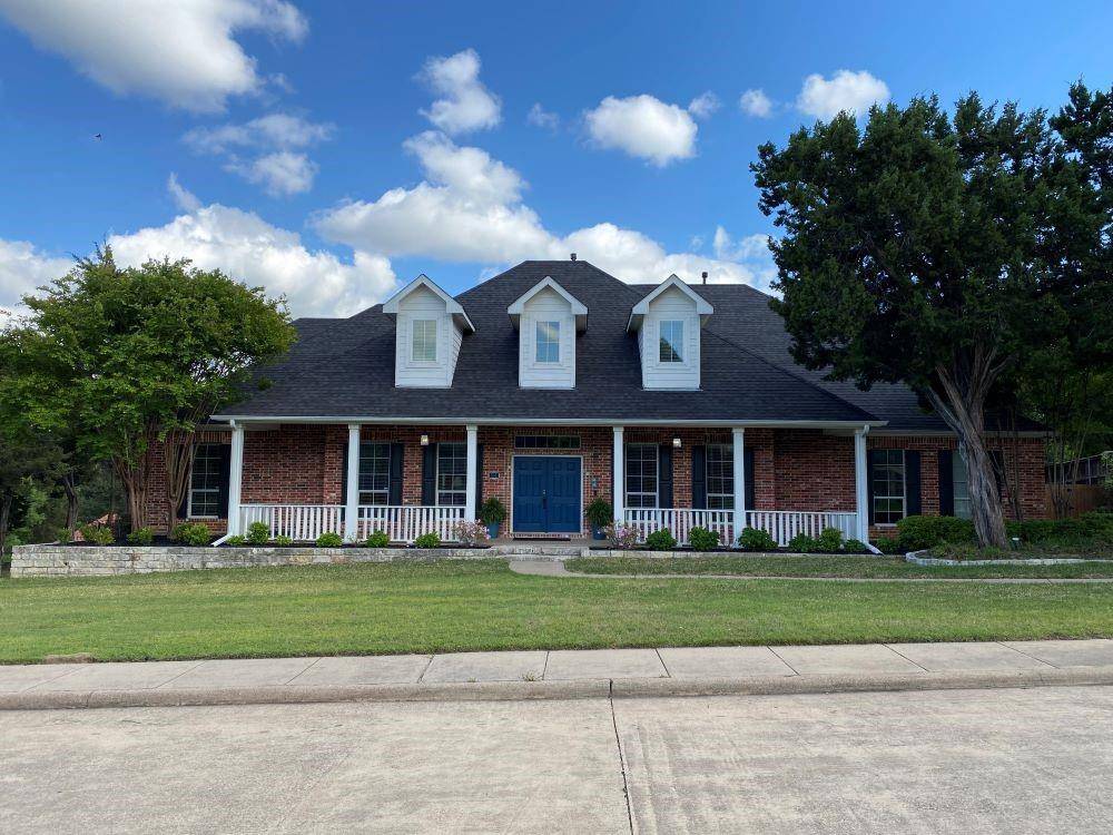 806 Cobblestone Court, Cedar Hill, TX 75104