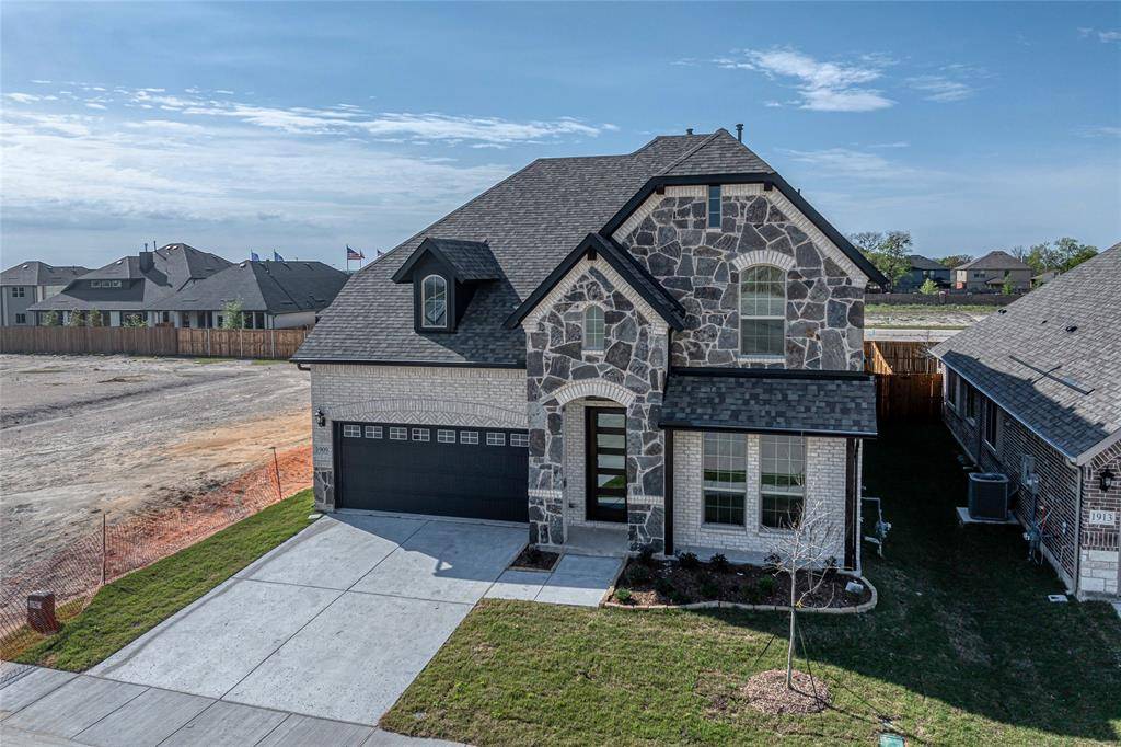 1909 Amber Gate Drive, Anna, TX 75409