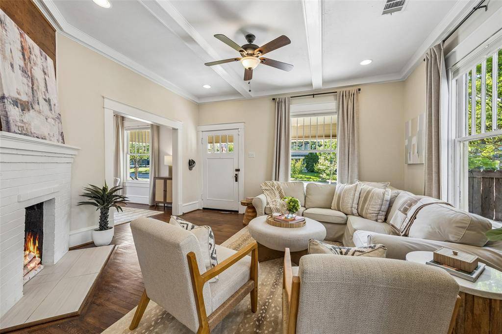 214 S Montclair Avenue, Dallas, TX 75208