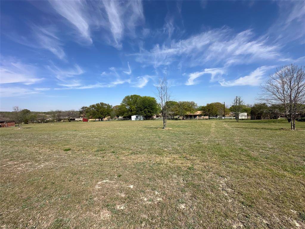 909 E Cedar, Comanche, TX 76442