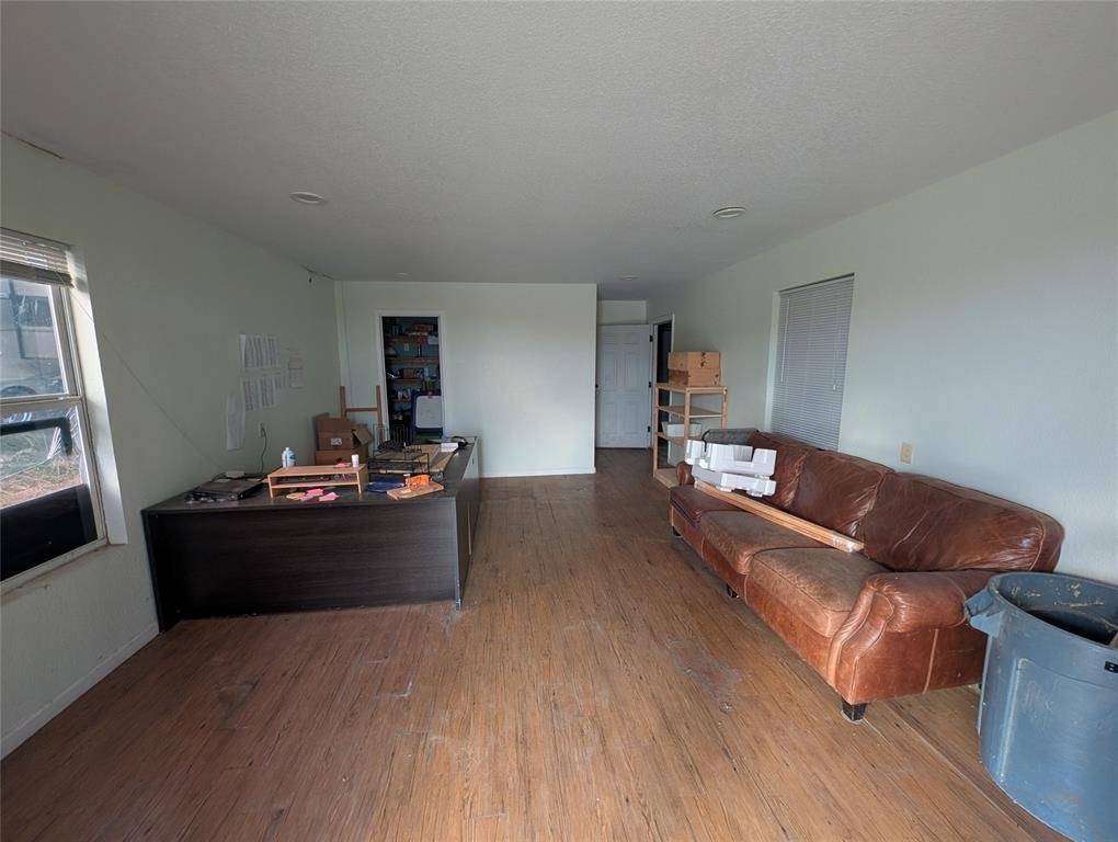 18243 N Highway 6, Valley Mills, TX 76689
