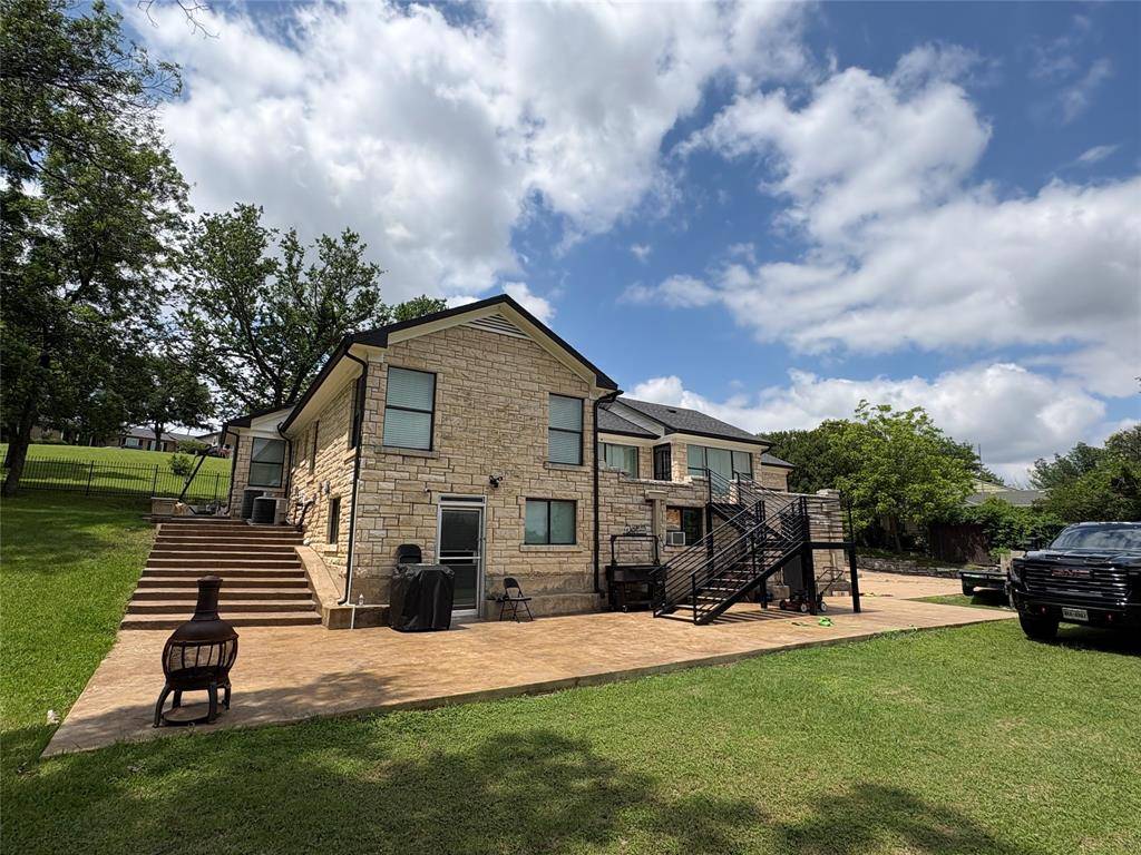 4901 Circle Ridge Drive, Fort Worth, TX 76114