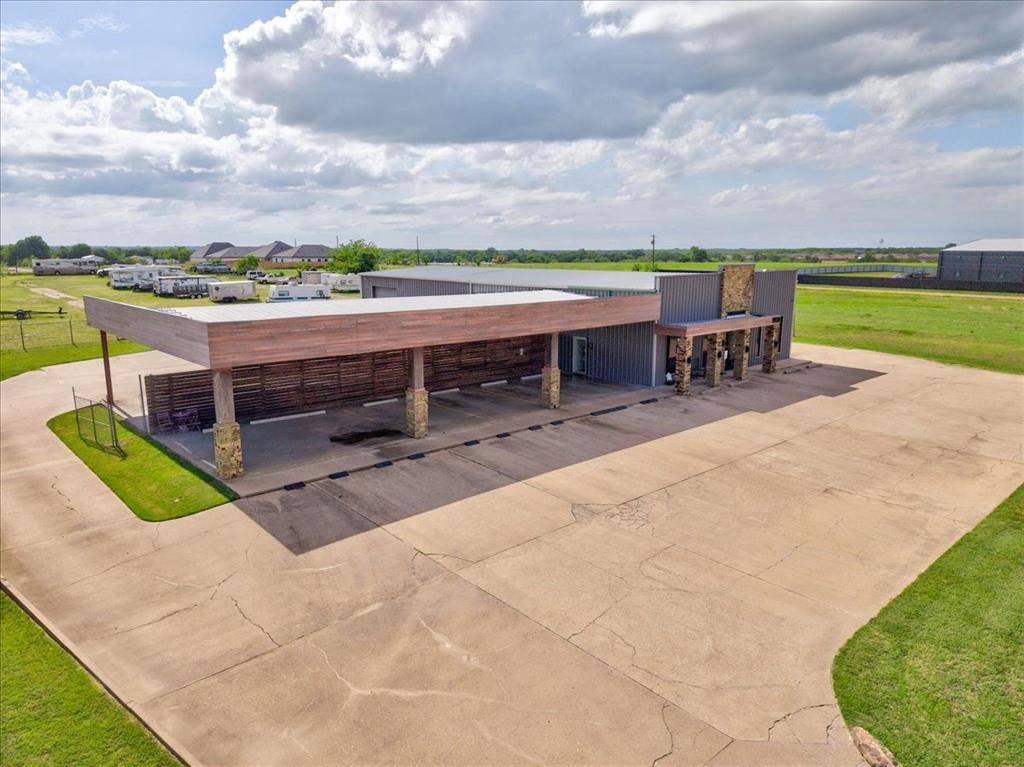 1920 S 3rd Street, Mabank, TX 75147