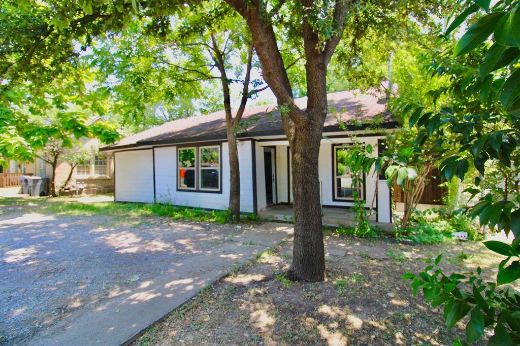 1206 S Edgefield Avenue, Dallas, TX 75208