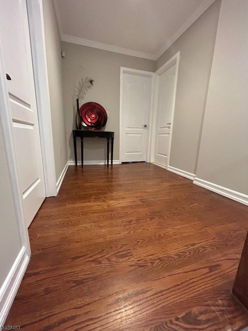 220 Butternut Dr, Wayne Twp., NJ 07470