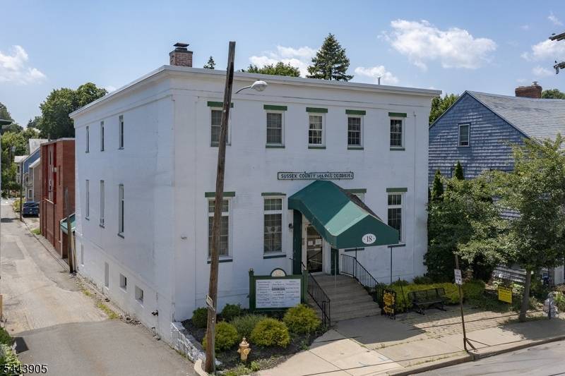 18 Church St Rm 204, Newton Town, NJ 07860