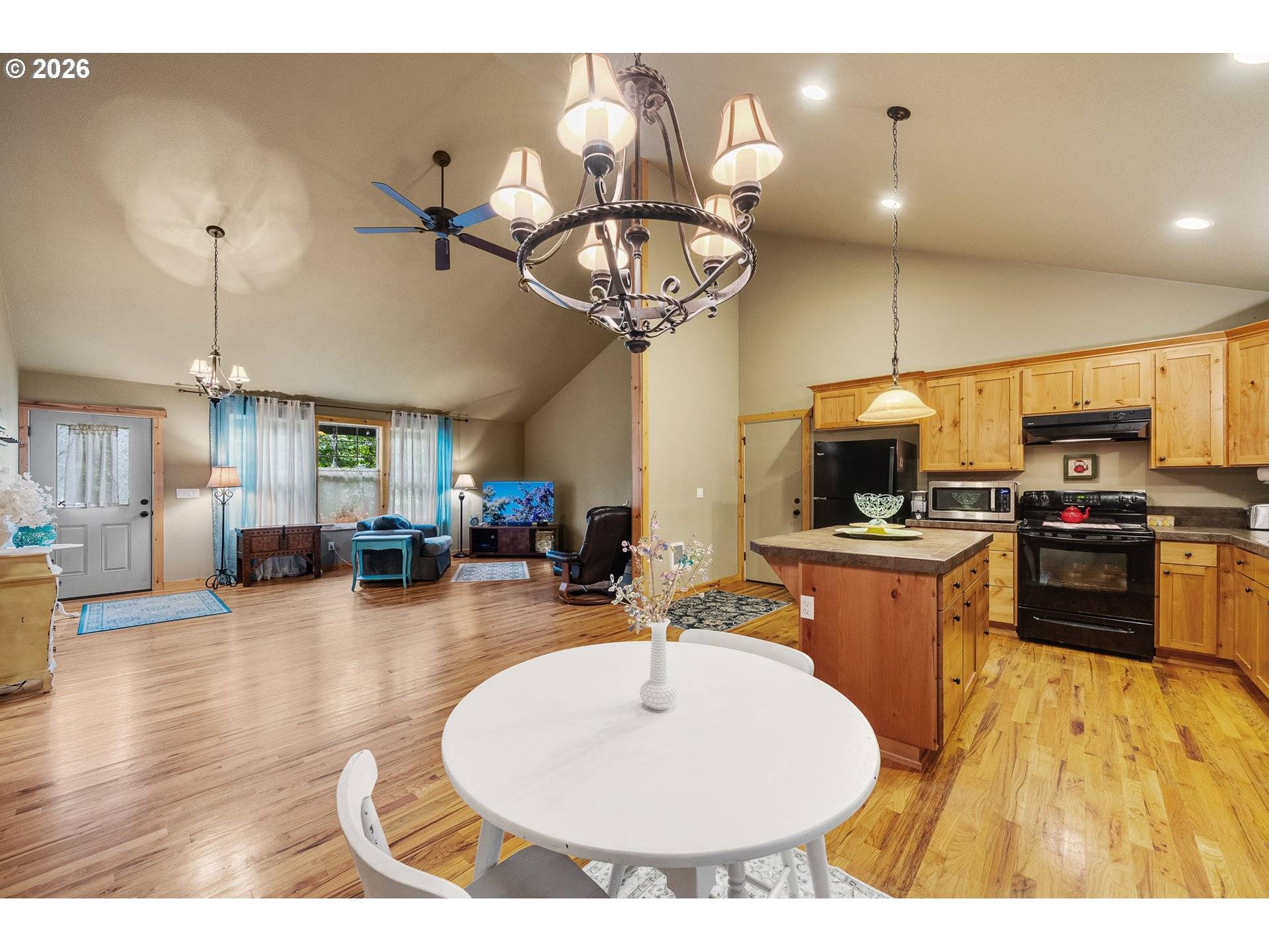 1251 TIMBERLAKE DR, Rockaway Beach, OR 97136