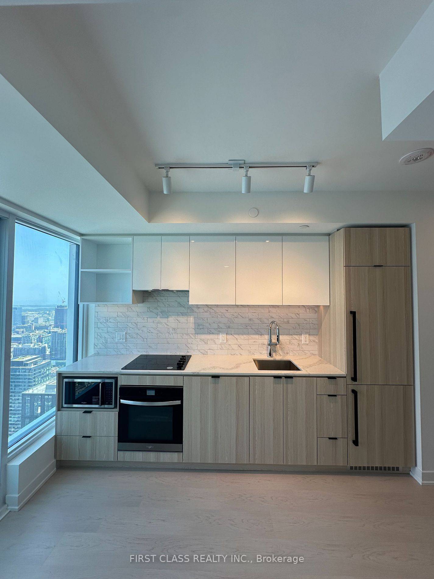 252 Church ST #LPH07, Toronto C08, ON M5B 0E6