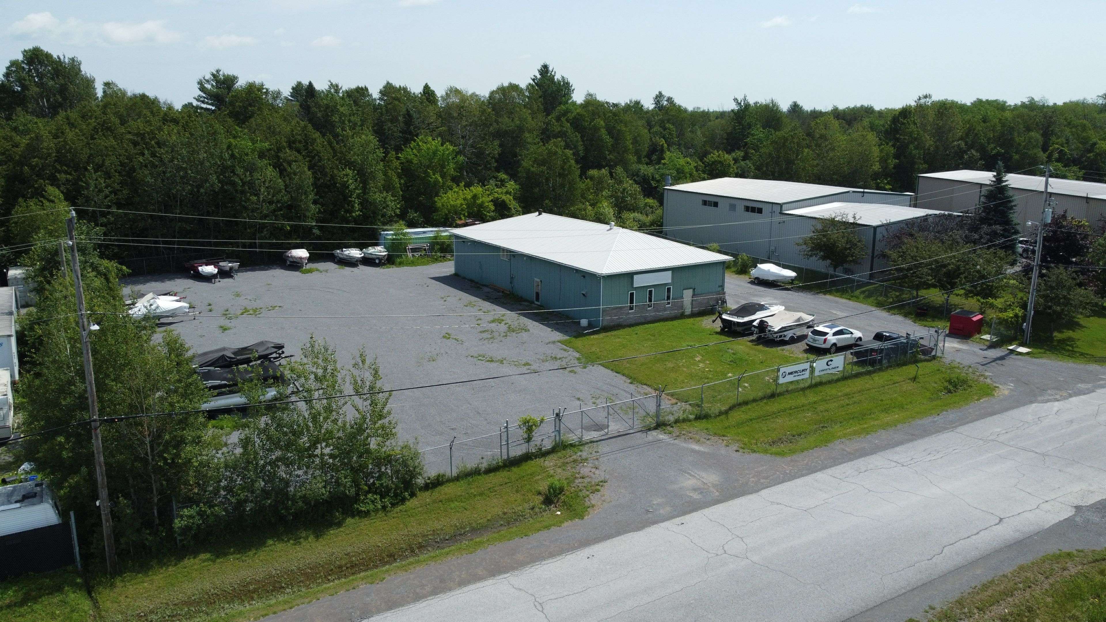 163 and 167 Tansley DR, Carp - Huntley Ward, ON K0A 1L0
