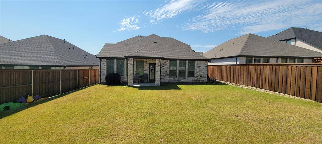 10508 Landry Bluff Lane, Fort Worth, TX 76126