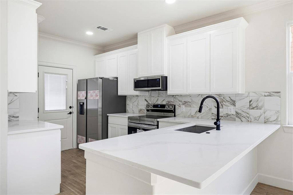 1517 Avenue D, Fort Worth, TX 76104