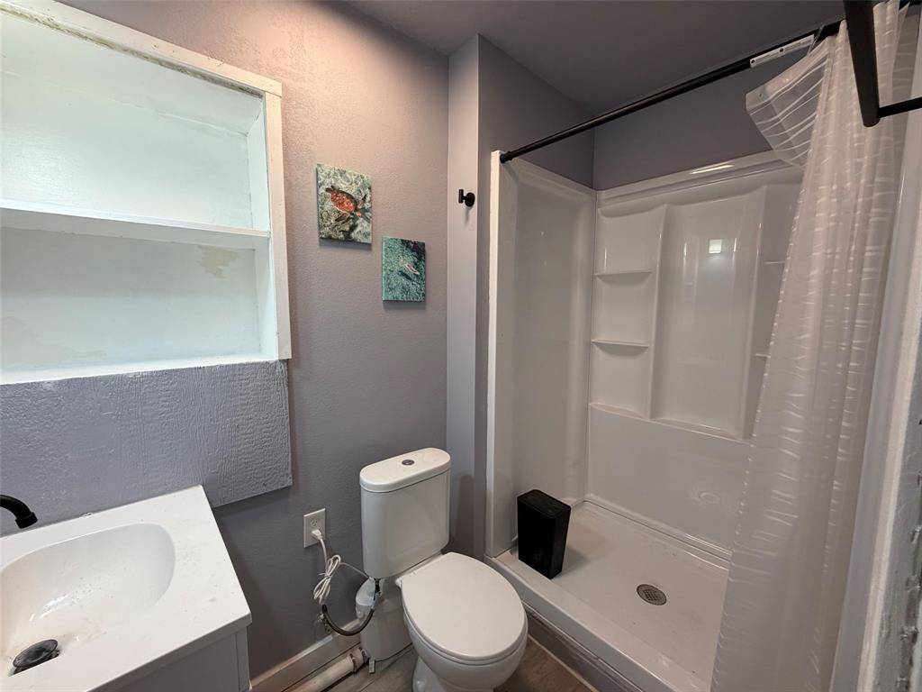714 SW Dallas Street, Grand Prairie, TX 75051